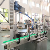 Convoyeur pour ligne de production d'emballage, équipement de remplissage haute productivité pour applications de shampooing, de gel et de liquides visqueux