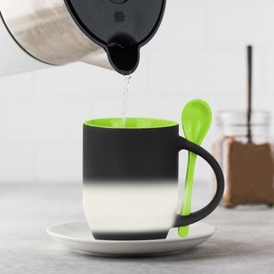 <span class=keywords><strong>Tazas</strong></span> Negras de Sublimación de 11 oz, Taza de Cerámica Mágica <span class=keywords><strong>con</strong></span> Interior de Color Cambiante <span class=keywords><strong>con</strong></span> <span class=keywords><strong>Cuchara</strong></span> para Impresión por Calor, Regalo DIY - Product Image 2