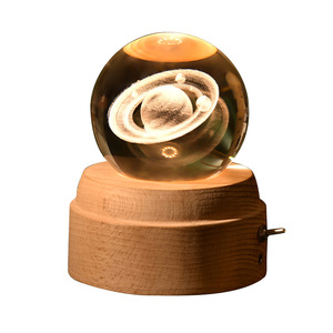 Cristal en bois gravé 3D transparent créatif <span class=keywords><strong>pour</strong></span> boîte à musique boule <span class=keywords><strong>Cadeau</strong></span> de Saint Valentin <span class=keywords><strong>pour</strong></span> <span class=keywords><strong>sa</strong></span> petite amie ou son nouveau-né - Product Image 1