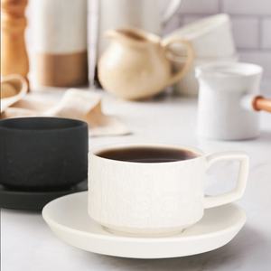 Gloway Fabricant sur mesure Ensemble de tasses à café à cappuccino en céramique blanche mate noire tasses à thé et soucoupes en porcelaine - Product Image 3