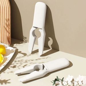 Couteau éplucheur de cuisine multifonctionnel en acier inoxydable, outil pour éplucher les pommes de terre, couteau à éplucher les fruits - Product Image 4