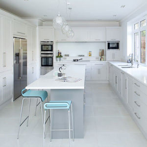 Armoires de <span class=keywords><strong>cuisine</strong></span> en forme de U personnalisées prêtes à monter en bois à <span class=keywords><strong>angle</strong></span> <span class=keywords><strong>gauche</strong></span> Armoire de <span class=keywords><strong>cuisine</strong></span> en forme de U de concepteur meubles de rangement à vendre - Product Image 1