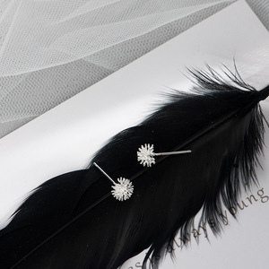 Boucles d'oreilles clous pissenlit en argent et or, forme végétale, style coréen, bijoux à porter au quotidien R437 - Product Image 1