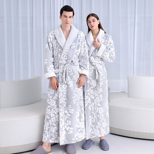 Nuova Collezione Autunno Inverno: <span class=keywords><strong>Accappatoio</strong></span> Lungo Imbottito da <span class=keywords><strong>Uomo</strong></span> in Velluto Jacquard Doppio Strato, <span class=keywords><strong>Grigio</strong></span> Argento, Lussuoso e Caldo - Product Image 3