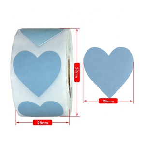 Rollo de etiquetas rojas con forma de corazón para decoración del Día de San Valentín, accesorios de fiesta de boda, regalos, colorido, pegatina de corazón - Product Image 2