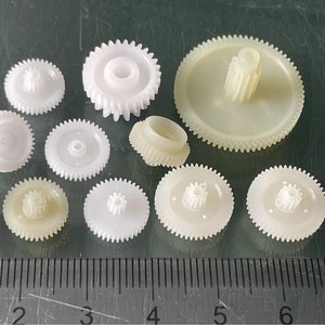 เฟืองไนลอนทรงกระบอกแบบภายนอก โมดูลัส 0.2-2 สำหรับชิ้นส่วนเกียร์รถยนต์ - Product Image 1