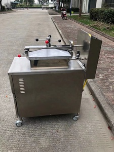 Friteuse à pression commerciale pour poulet et poisson avec filtre à huile, en vente à Dubaï - Product Image 3