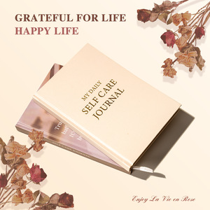 Journal de gratitude format A5, style rétro nostalgique, couverture beige, 100 pages, journal de bien-être personnel - Product Image 1