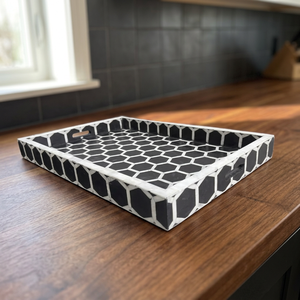 Bandeja Rectangular de Madera Natural Hecha a Mano con Incrustaciones de Resina Elegantes, Diseño Hexagonal para Decoración del Hogar - Product Image 5