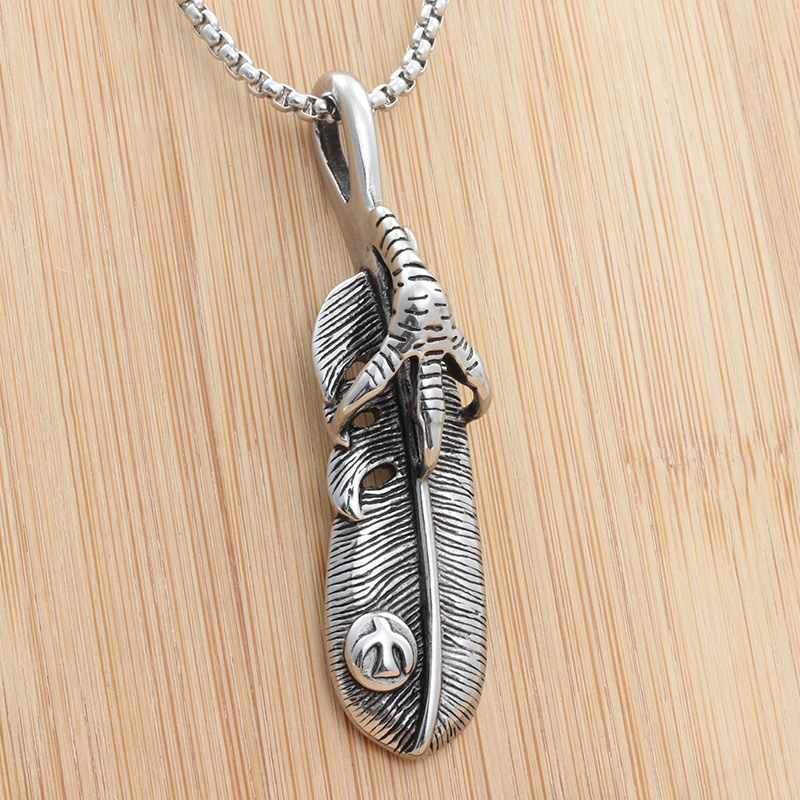 Pendentif en argent avec une chaîne de perles carrées de 3,0*60 cm
