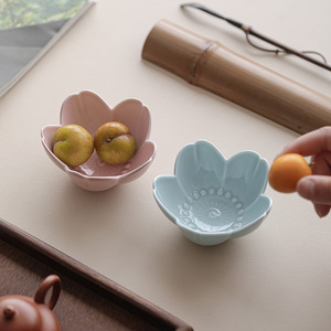 Flower Shape Ceramic Fruit Plate <b>Small</b> Household Dessert <b>Tray</b> Chinese Style Pastry Dish Party Use Porcelain Material - Product Image 4