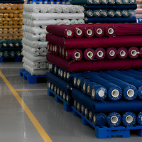 Tissu en microfibre tissé de qualité supérieure à prix abordable, poids moyen, motif à carreaux imprimé, anti-boulochage, résistant à l'abrasion et anti-déchirure, 100%