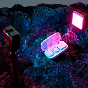 Ulanzi VL49 RGB Mini Luz de Video RGB Recargable, Luz LED para Cámara 360 °   Iluminación portátil a todo color para fotografía con 3 soportes de zapata fría - Product Image 3