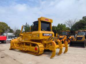 รถดันดิน Caterpillar D7G มือสอง รถตีนตะขาบ มีสินค้าในสต็อก ชั่วโมงการทำงานต่ำ สภาพดี พร้อมเครื่องยนต์ 3306T ของแท้ - Product Image 3