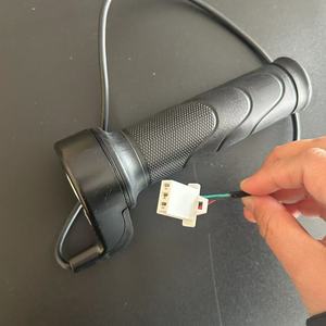 Poignée d'accélérateur universelle pour vélos électriques, tricycles électriques et motos, accessoires de commande de vitesse - Product Image 4