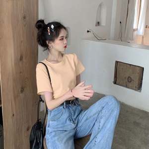 I-0665 Camiseta Holgada y Versátil de Color Caramelo Estilo Coreano para Mujer, Camiseta de Talla Grande con Cuello Redondo y Manga Corta - Product Image 6