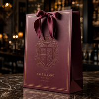 Sac cadeau en papier vert menthe personnalisé de luxe en gros |   Emballage de traiteur haut de gamme avec bord festonné et ruban en soie