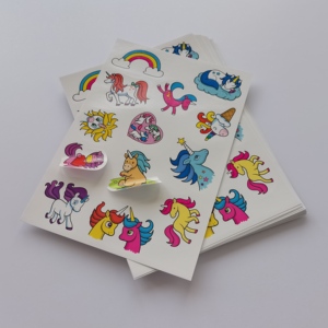 Hoja de pegatinas adhesivas de vinilo impermeable de alta calidad con impresión personalizada, troqueladas, holográficas y personalizadas. - Product Image 3