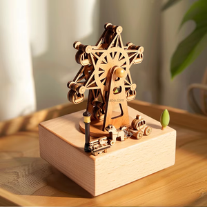 Caja Musical de Madera con Carrusel de Estrellas Personalizada, Nombre Grabado, Recuerdo para Guardería, Regalo para Bautizo o Baby Shower - Product Image 3