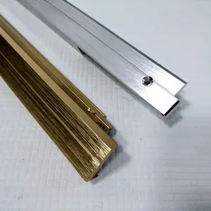 Dural aluminium profielen voor Stepfloor Eiken Effect Schroef Down Trapneuzen Profiel 0.9 m; aluminium voor 8-10mm dikke Vloeren