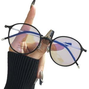 Gafas de titanio redondas para mujer Mirror One 9101, montura completa, lentes de PC anti-UV, origen Danyang - Product Image 2