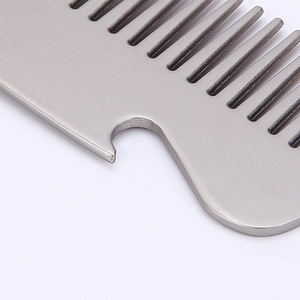 Peigne à barbe en acier inoxydable, outil de coiffure portable pour hommes, peigne de coupe pour l'entretien et le polissage - Product Image 4
