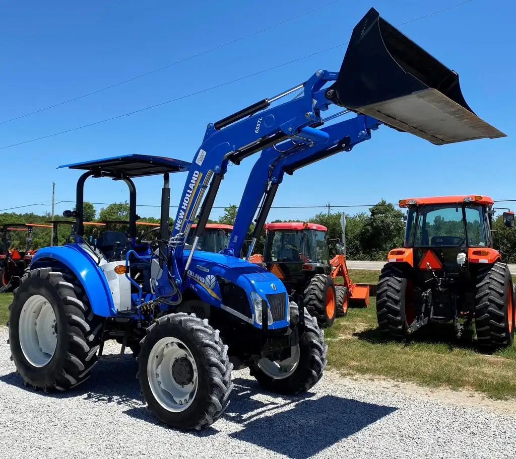 Modèle de tracteur 74HP New Holland T4.75 assez usagé disponible pour la fourniture