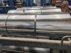 Aluminium folien rolle 3003 3004 3105 3005 1235 8011 8021 8079 Jumbo-Rolle in Lebensmittel qualität Aluminium folien rolle - Product Image 3