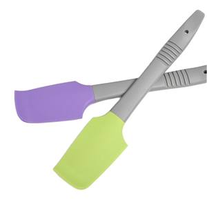 Espátula curva de silicona, herramienta para hornear de grado alimenticio, multicolor, apta para horno y lavavajillas, para pasteles, crema, mantequilla y mermelada. - Product Image 4