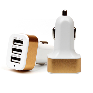 Populaire durable 3 USB anneau en aluminium chargeur de voiture 5 V 1A <span class=keywords><strong>2A</strong></span> pour l'enregistreur de données d'automobile et navigation - Product Image 1