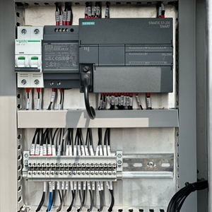 Máquina Semiautomática Isóbara JSIFC4-1 2 <span class=keywords><strong>en</strong></span> 1 para Llenado y Tapado <span class=keywords><strong>de</strong></span> Cerveza, Llenadora <span class=keywords><strong>de</strong></span> Contrapresión <span class=keywords><strong>de</strong></span> 4 Cabezas para Botellas <span class=keywords><strong>de</strong></span> Vidrio - Product Image 6