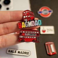 Épinglette en métal émaillé moderne avec logo de bus de la culture londonienne, tendance de la mode, signe d'amour, pour coque de téléphone