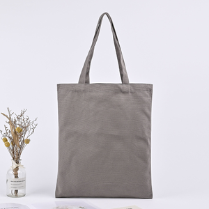 Sacs fourre-tout en toile de coton recyclée écologiques, imprimés avec logo personnalisé, couleurs Pantone personnalisées, poignées réglables, personnalisables - Product Image 4