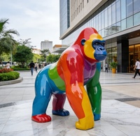 Statue décorative d'animaux personnalisée, écologique et moderne, en fibre de verre, sculpture de gorille réaliste grandeur nature pour l'extérieur, vente en gros
