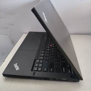 Portátiles Usados <span class=keywords><strong>Lenovo</strong></span> <span class=keywords><strong>ThinkPad</strong></span> T440S con Procesador Intel <span class=keywords><strong>Core</strong></span> <span class=keywords><strong>I5</strong></span> de 4.ª Generación, 8 GB de RAM, 256 GB de SSD, <span class=keywords><strong>Precio</strong></span> Bajo - Product Image 4