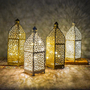 Lámparas y Faroles <span class=keywords><strong>LED</strong></span> Huecos de Metal Blanco y Dorado al por Mayor, Farol Decorativo Marroquí para Ramadán, Decoraciones de Ramadán EID Mubarak - Product Image 1