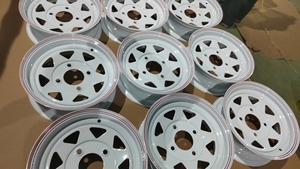 Galvanisation ou peint noir blanc 8 rayons Triangle <span class=keywords><strong>trous</strong></span> acier <span class=keywords><strong>remorque</strong></span> jantes <span class=keywords><strong>3</strong></span>.5/6mm épaisseur <span class=keywords><strong>13</strong></span> 14 15 16 <span class=keywords><strong>pouces</strong></span> - Product Image 6