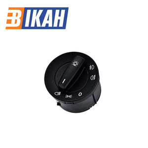 Interruttore fari 1K0 941 431Q 1K0 941 431AJ 5KD 941 431B 1K0 941 431A 5K0 941 431A 1T0 941 431AA per <span class=keywords><strong>VW</strong></span> <span class=keywords><strong>GOLF</strong></span> <span class=keywords><strong>V</strong></span> 1K1 2003 - 2009 - Product Image 1