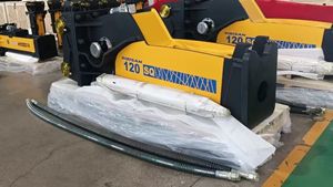 SQ120 for Hydraulic Breaker New Condition Construction Machinery Main Body Core Components for 28-35 Tons Excavators 1 Year - Product Image 2