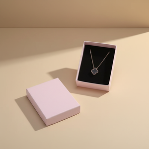 Scatola per Gioielli di Lusso Personalizzata con Logo, Coperchio e Base Rosa, Confezione Rigida in Cartone per Anelli, Collane e Bracciali - Product Image 3