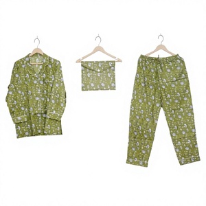 Ensemble de pyjama en coton et bambou imprimé vert pour femmes, manches longues, longueur intégrale, vêtements de nuit décontractés doux, col rabattu, fermeture à cordon - Product Image 1