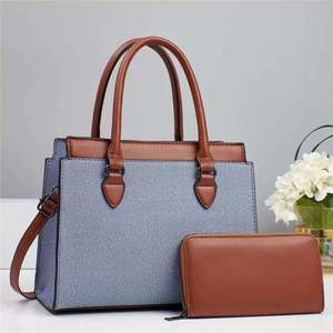 Sac fourre-tout classique en cuir PU vegan DZ pour femmes, grande capacité, sac à main pliable, fermeture éclair, polyester, élégant, sac à bandoulière pour femmes - Product Image 3