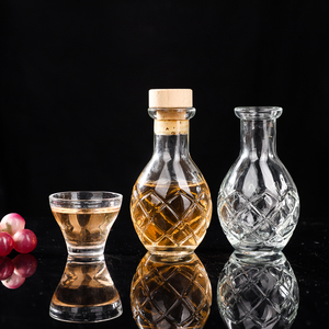 Ensemble de saké en verre <span class=keywords><strong>japonais</strong></span> de 120ml une <span class=keywords><strong>bouteille</strong></span> plus un motif de gravure en verre bouteilles en verre de saké avec dessus en liège - Product Image 3