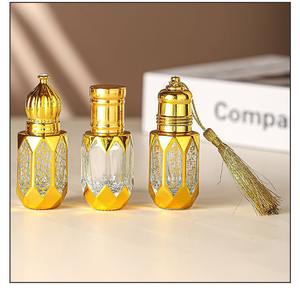 Großhandel Luxus 6ml Dubai Arabisch Stil Glas ätherisches Öl Parfüm Parfum Oud Attar Öl Roller Tola Flaschen mit Pagode Kappe - Product Image 4