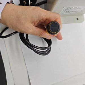 Compteur avec alarme pour détection d'objets incolores DA6-7A+ avec capteur infrarouge pour utilisation sur chaîne de montage - Product Image 4