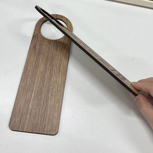 Cintre en <span class=keywords><strong>bois</strong></span> pour hôtel, ne pas déranger, 23,5*8 cm, cintre en bambou écologique, cintre en <span class=keywords><strong>bois</strong></span> de noyer pour porte d'hôtel - Product Image 3