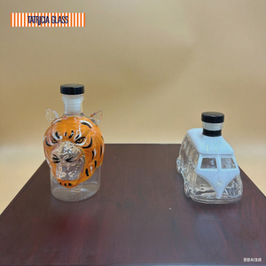 Bottiglia Quadrata per Vodka e <span class=keywords><strong>Whisky</strong></span> in Vetro Trasparente, Logo Personalizzato, Produttore Certificato ISO FDA OEM ODM per Marchi di Liquori - Product Image 4