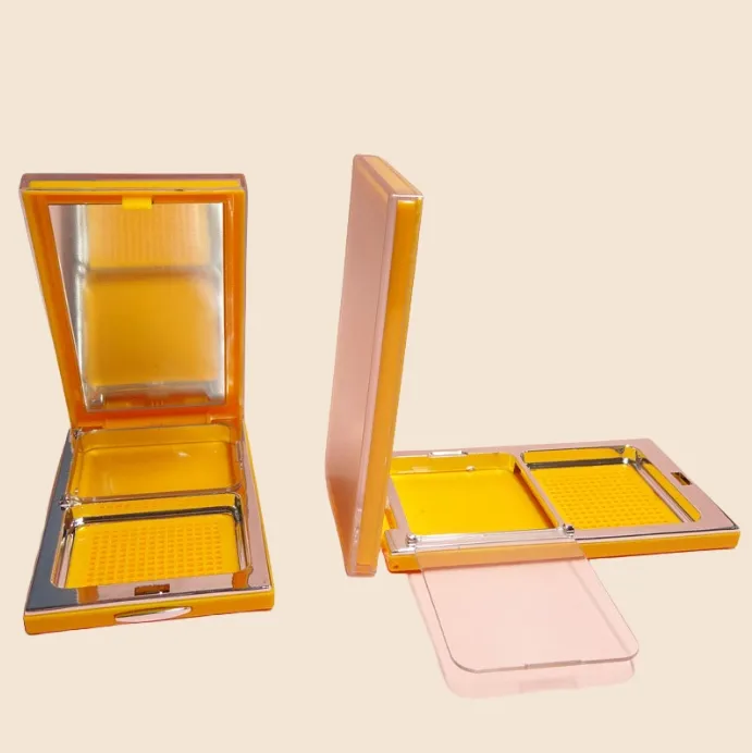 Récipient vide de blush de boîte en plastique compacte carrée ODM OEM pour l'emballage cosmétique de miroir de poudre sèche et humide