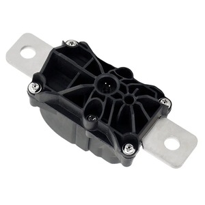 Boîtier de protection de batterie Double Fists 1064689-00-J avec porte-fusible pour interrupteur de batterie Tesla - Product Image 4