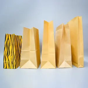 사용자 정의 로고 인쇄 일회용 테이크 아웃 칩 팝콘 식품 포장 가방 재활용 사각형 바닥 크래프트 식품 종이 테이크 아웃 가방